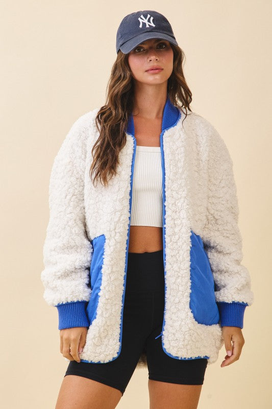 Textured Contrast Pocket Fleece Jacket