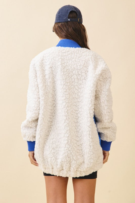 Textured Contrast Pocket Fleece Jacket