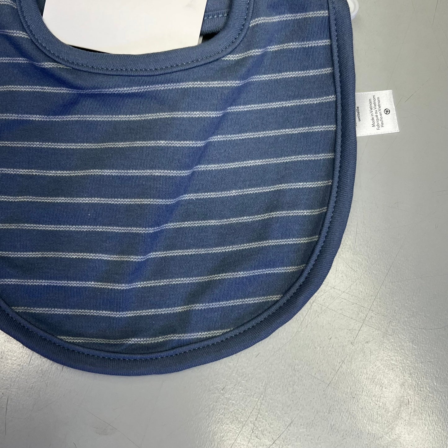 CARTERS (SET OF 3) Snap Baby Bibs Puppy Pocket Farmhouse Patterns Blue/White