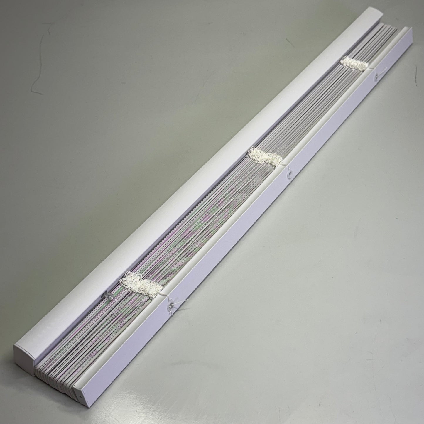 LOTUS & WINDOWARE 1" Vinyl Blind Cordless 35" x 84" White MLX3584WH